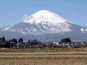 富士山最新爆料新闻视频,神秘现象引发热议，专家解读背后的科学奥秘